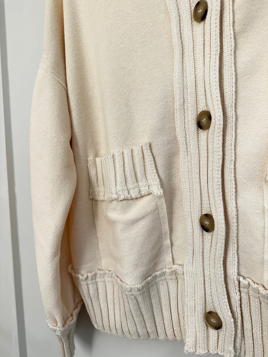 英国限定 S.E.H KELLY COTTON KNIT CARDIGAN Cardigan in ring-spun cotton in soot — S.E.H Kelly